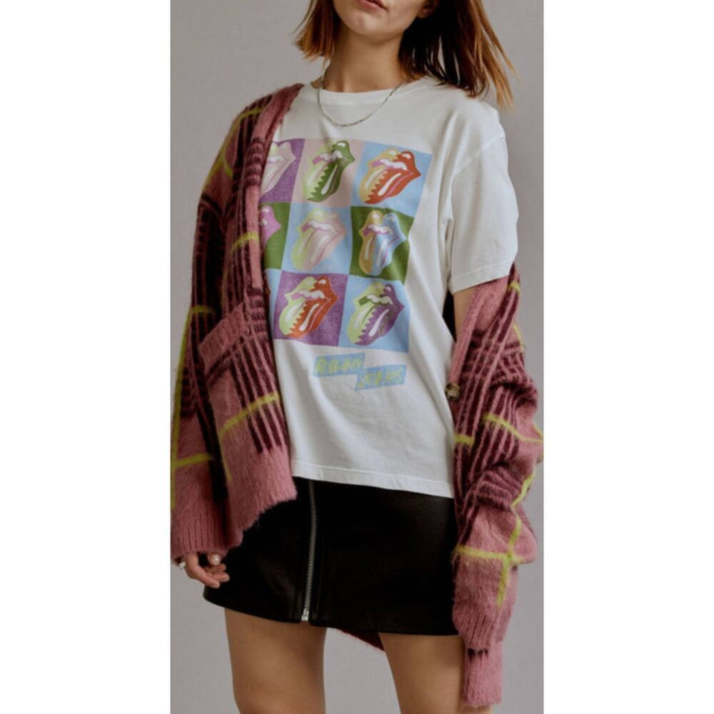 Daydreamer Rolling Stones 9 Licks Boyfriend Style Vintage White Tee size Large